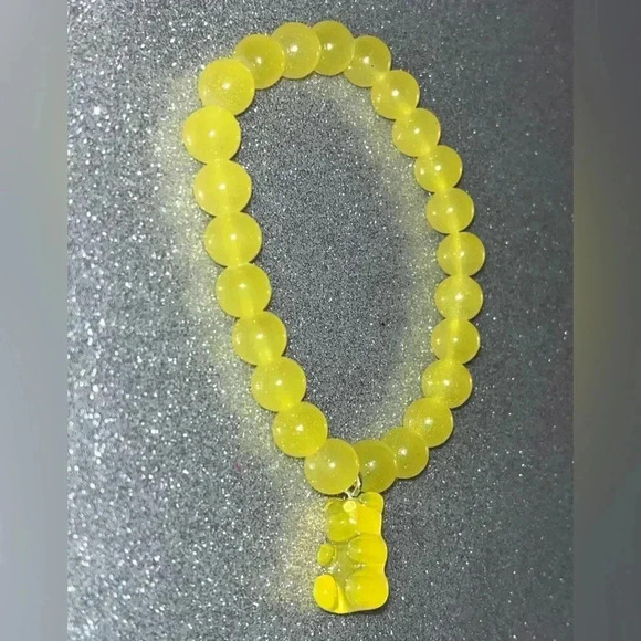Yellow teddy bear bracelet - Picture 1 of 10